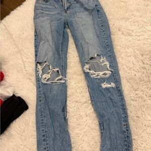 Stylish Distressed Straight Leg Jeans in Light Blue